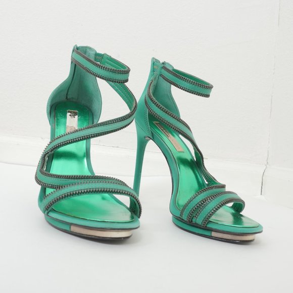 BCBGMaxAzria Green Satin Zipper Detail Size 7 1/2 B Strappy High Heel Shoes - Picture 3 of 13